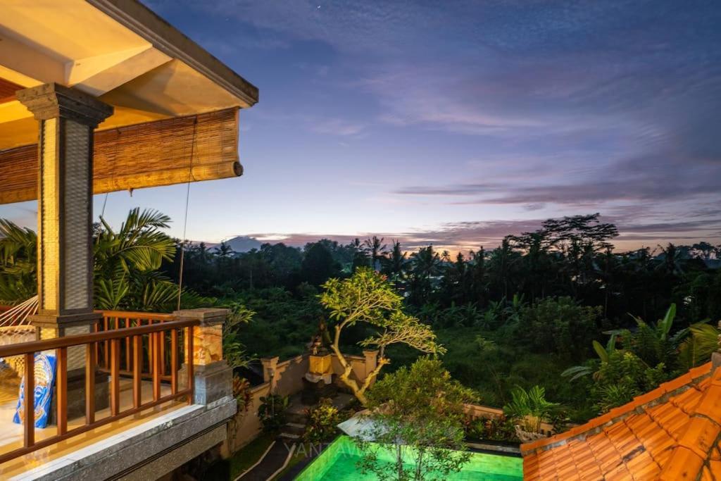 Beautiful 3 Bedroom Jungle View Ubud  Exterior photo