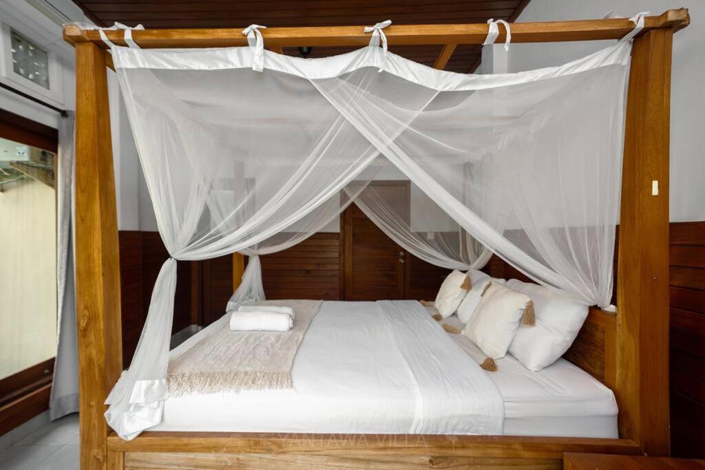 Beautiful 3 Bedroom Jungle View Ubud  Exterior photo