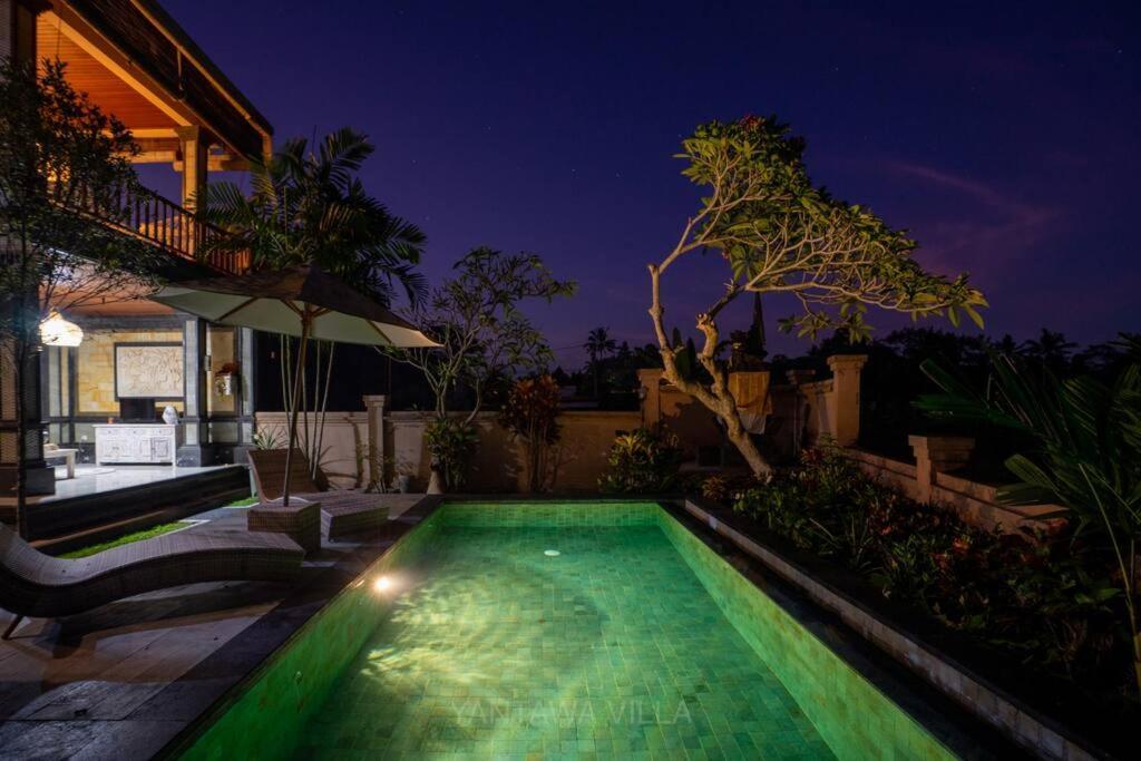 Beautiful 3 Bedroom Jungle View Ubud  Exterior photo